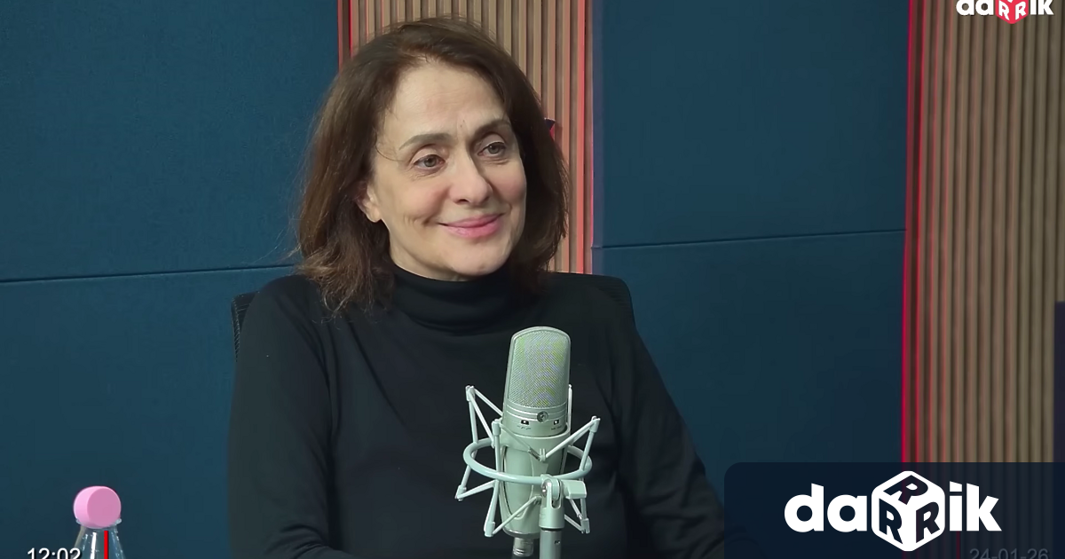 Надежда Николова Нейнски фамилия по мъж а преди това Михайлова