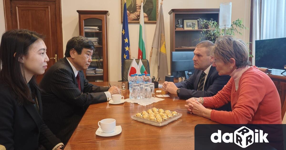 Кметът д р Валентин Христов посрещна днес в Плевен новоназначения