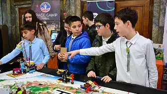 От Антарктика до Космоса: Фестивалът на науката впечатли Габрово