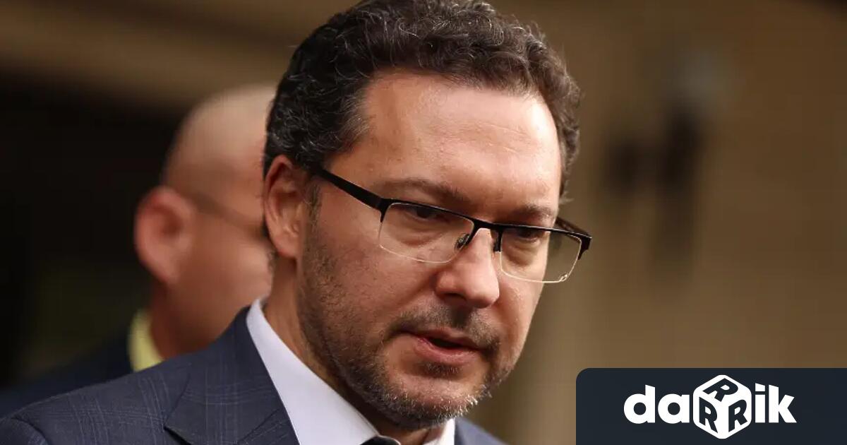 Бившият министър на вътрешните работи Даниел Митов направи пост в