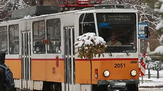 Трамвай блъсна и уби човек в София