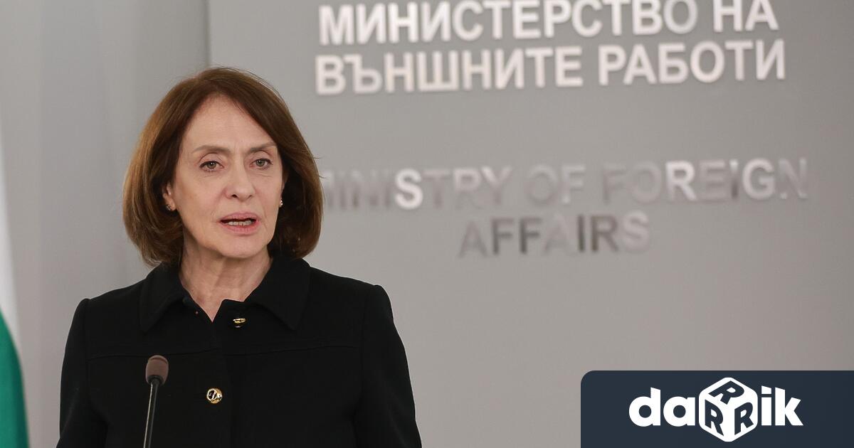 Досегашният министър Георг Георгиев не предаде лично властта на новия