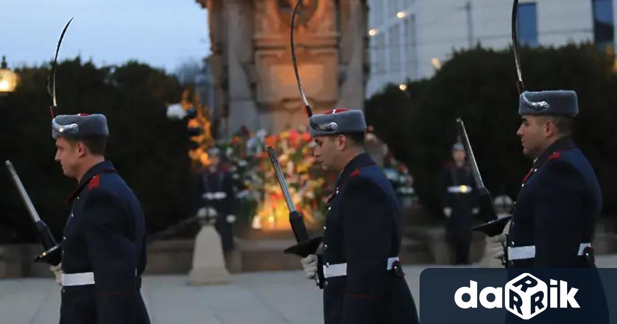 Възпоменателната церемония поклонение пред Паметника на Апостола на свободата в