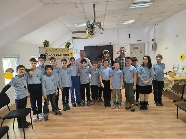 В НУ „Христо Ботев“: 16-то издание на Националното състезание по правопис на английски език Spelling Bee Junior