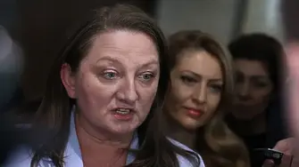  ГЕРБ-СДС  не са съгласни, че Йотова не носи отговорност за служебното правителство