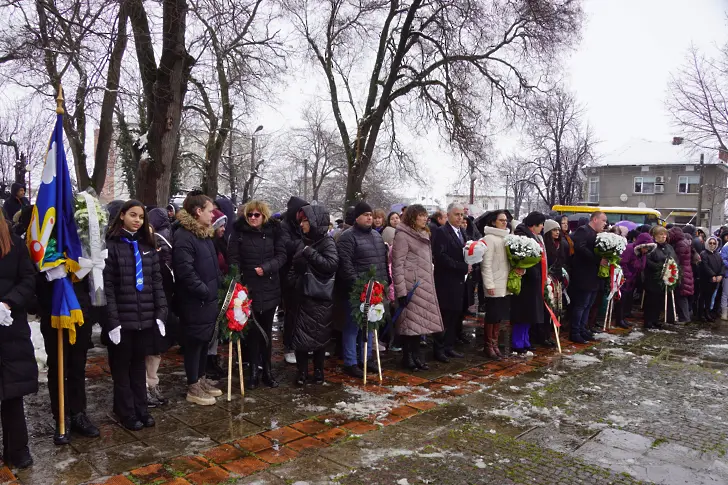 Васил Левски  -  153  години  безсмъртие  Град Левски изрази  своята  дълбока почит към своя патрон – Васил Левски