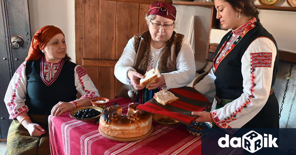 Между 11 00 и 15 30 часа в уютната атмосфера