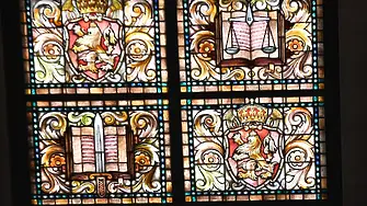 Протест пред Съдебната палата заради развоя на делото за убийството на Евгения Владимирова