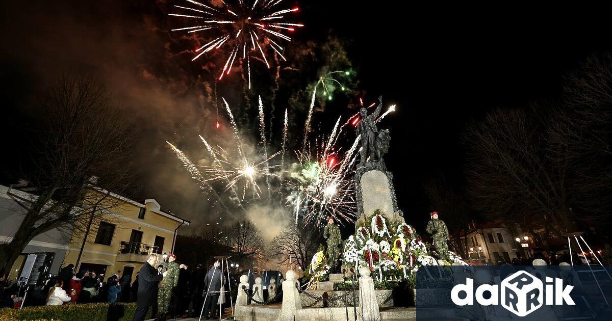 В Карлово почетоха 153 г от гибелта на Апостола на