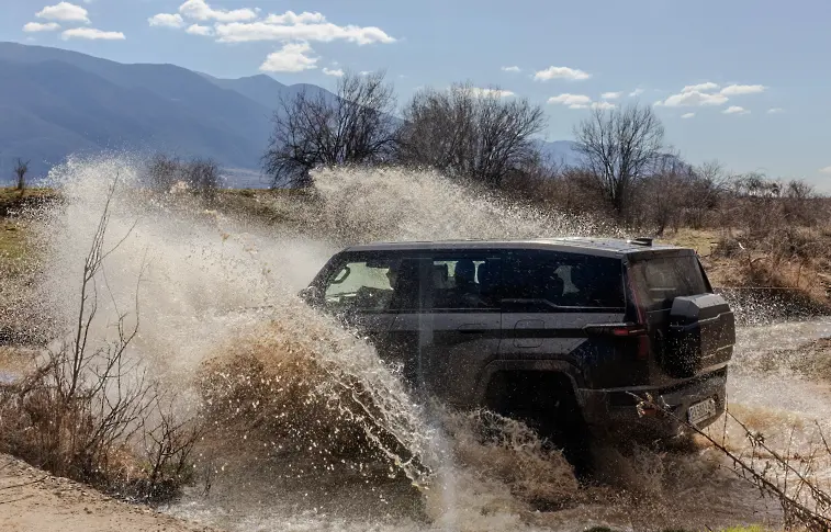 Премиум офроуд: MHERO2 817 вече в България