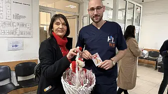 Мартеници с кауза донесоха усмивки в Комплексен онкологичен център - Враца