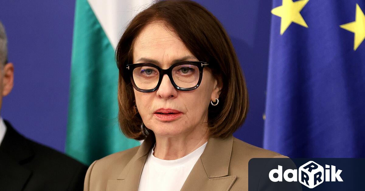 Приблизително 11 400 български граждани и стотици наши туристи са