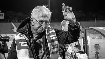 Почина легендарният Джони Велинов