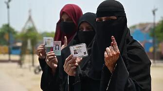 Гърция обмисля забрана за носене на бурка от непълнолетни