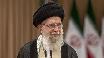 Медии в Израел: Върховният лидер на Иран аятолах Али Хаменей е убит; CNN: Това не е потвърдено