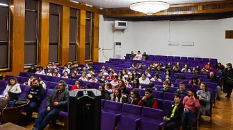 Отбелязване на Деня на розовата фланелка в Община Левски