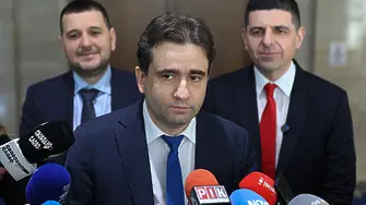 Божидар Божанов: Жената на шефа на ДАНС е шеф на „ВИК холдинг“-а, настояваме за оставката ѝ (ВИДЕО)