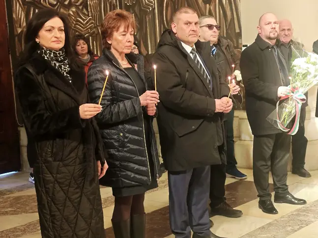 В Плевен бе отслужена панихида по повод 145 години от гибелта на император Александър Втори