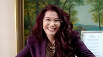 Уволнената шефка на „Медицински надзор“ се оплака от заплахи и натиск