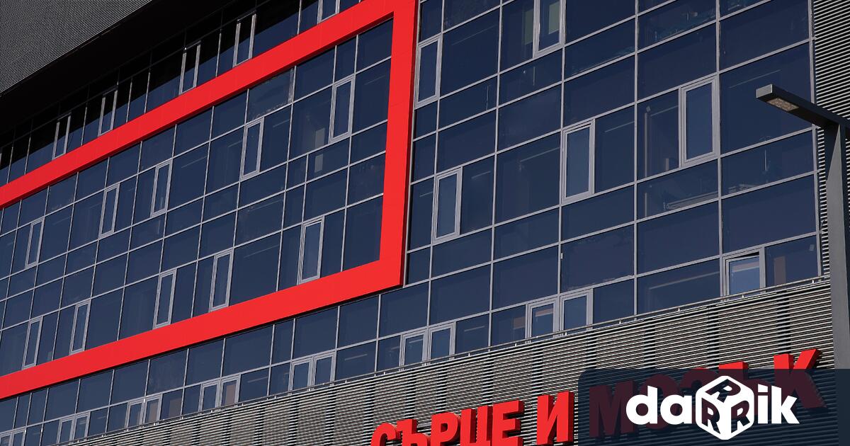 За твърде много момичета и жени силната болка по време