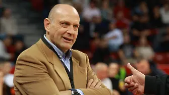 Тити Папазов от Израел: Бомба гръмна на 500 метра от сградата, в която пребивавах