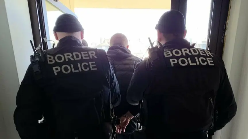 Разбиха канал за трафик на мигранти (СНИМКИ)