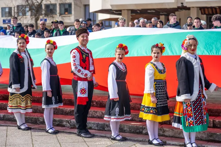 Враца отбеляза Националния празник