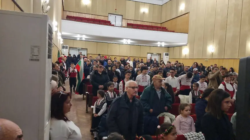 На 3 март в село Обнова тържествено беше отбелязан националният празник на България – Денят на Освобождението