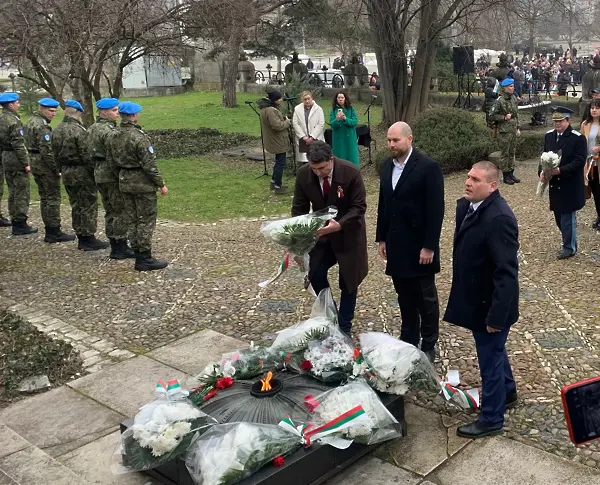 Плевен отбеляза 148 години Свободна България!/СНИМКИ/