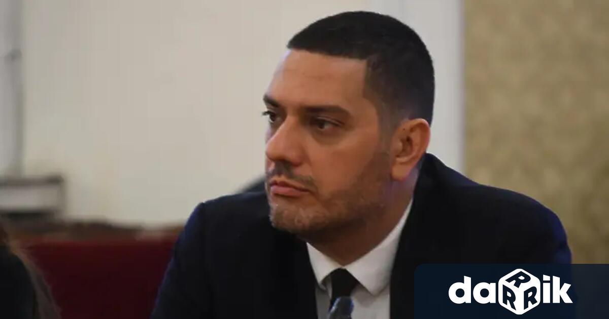 Явно ситуацията с кабинета Гюров е потресаваща щом играят ядрената