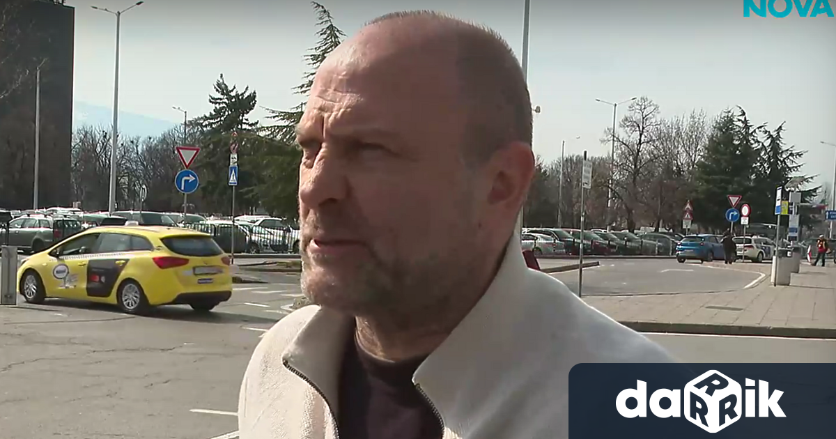 Баскетболният треньор Тити Папазов успя да се прибере от Израел