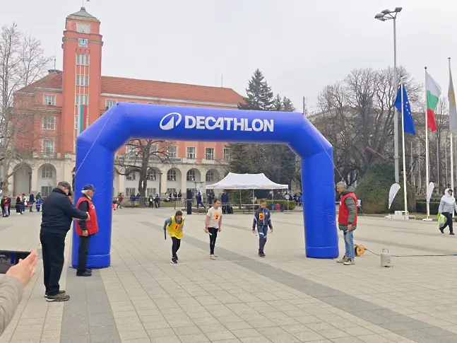 Плевен с 52-ро издание на лекоатлетическата щафета и крос „Обиколка на Военноисторическите музеи“