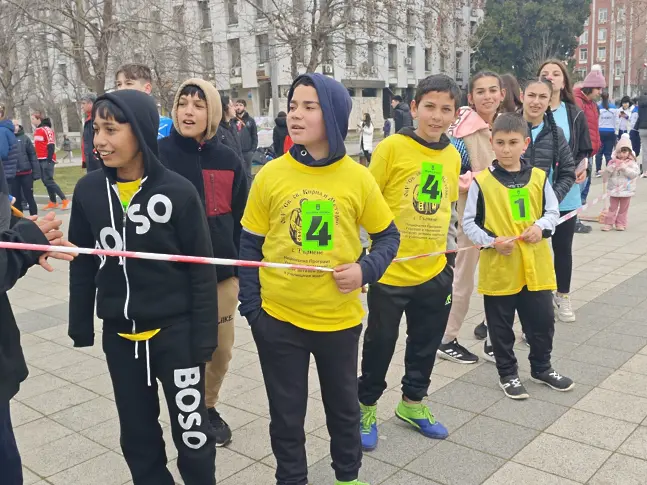 Плевен с 52-ро издание на лекоатлетическата щафета и крос „Обиколка на Военноисторическите музеи“