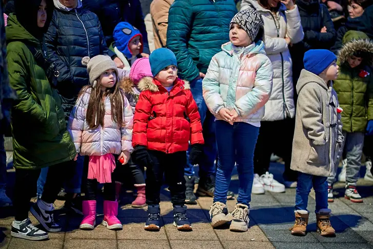 С Тържествена заря - проверка завърши отбелязването на 3-ти март в Плевен/СНИМКИ/