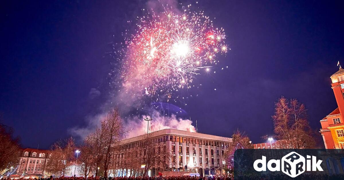 Тържествена заря проверка постави финал на празничния Трети март