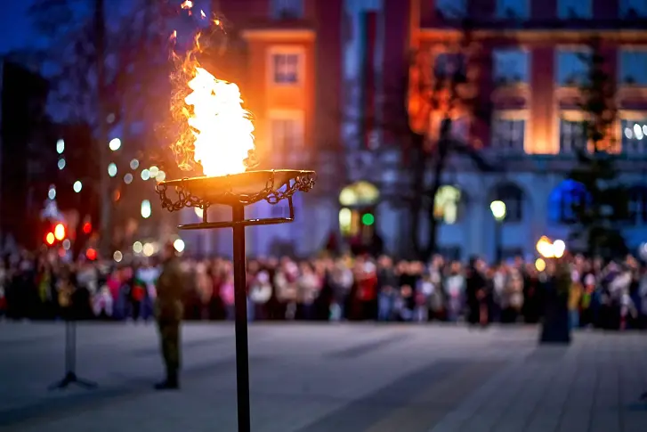 С Тържествена заря - проверка завърши отбелязването на 3-ти март в Плевен/СНИМКИ/
