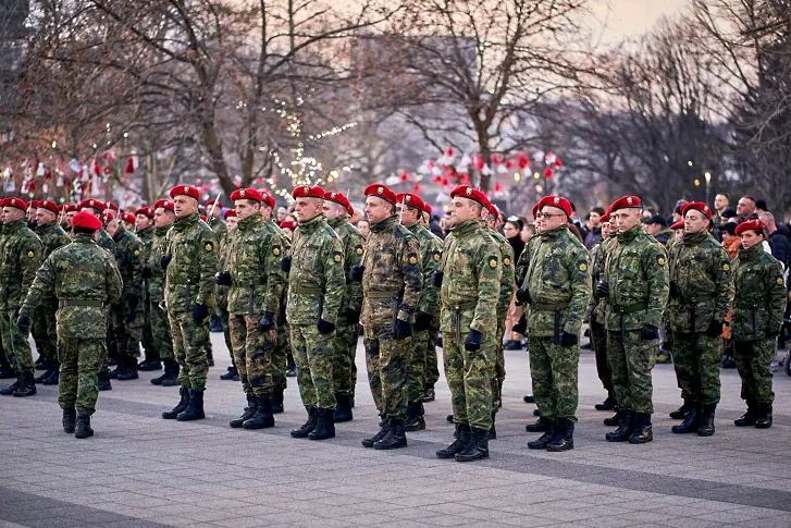 С Тържествена заря - проверка завърши отбелязването на 3-ти март в Плевен/СНИМКИ/