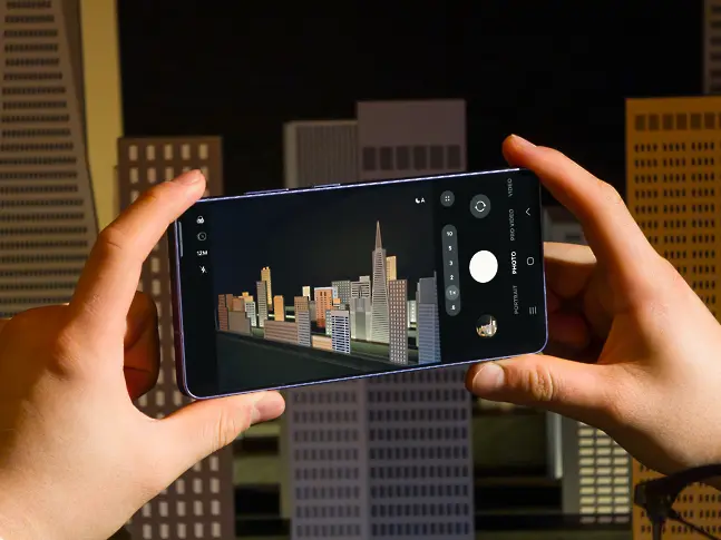  Samsung Galaxy S26: AI Phone, който прави всекидневието елементарно 