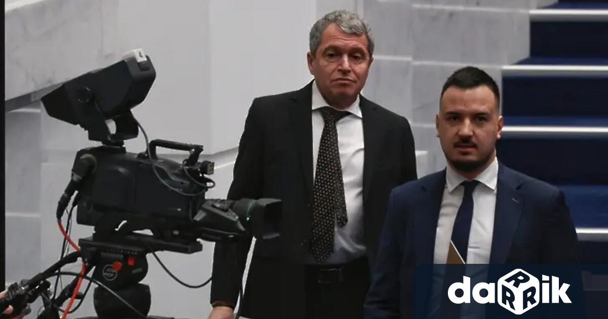 Имаме подозрения относно машините Всеки български гражданин който не иска