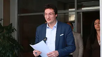 Крум Зарков: Служебният кабинет сякаш е в ситуация на разпад