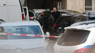 Централна улица в София е блокирана заради сигнал за бомба