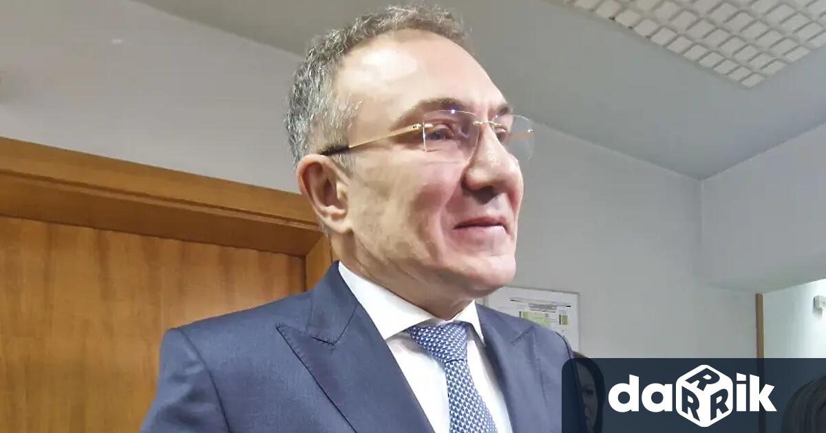 Смятам че удължителният закон за бюджета задължително трябва да бъде