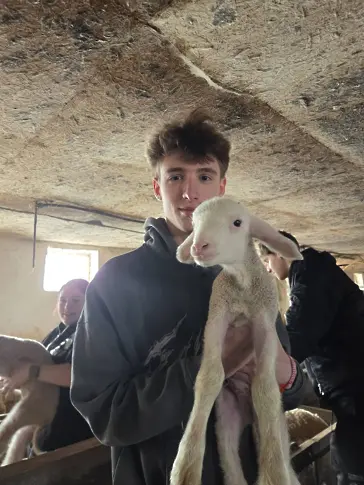 Студентите по ветеринарна медицина проведоха първото си извънаудиторно обучение