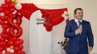 Бригаден генерал Радойски поздрави жените военнослужещи и цивилни служители от състава на  ВВВУ