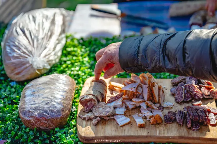 Хайде, на Фермерски пазар във Враца !