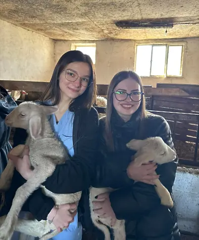 Студентите по ветеринарна медицина проведоха първото си извънаудиторно обучение