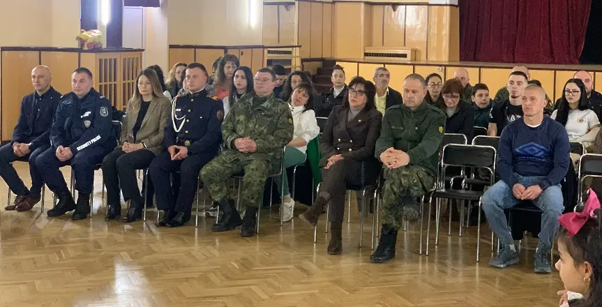  Отличия за Община Плевен от плевенското Сдружение „ Артилерия – ген. Владимир Вазов ” 