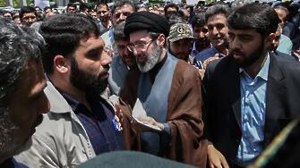 Ранен е новият ирански аятолах Моджтаба Хаменей