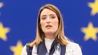 Меркел, Лех Валенса и Зеленски– сред първите лауреати на Европейския орден за заслуги