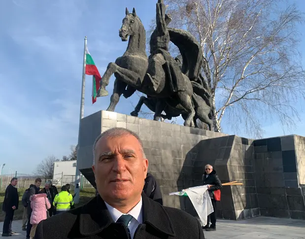 От партия „Възраждане“ – Плевен обновиха паметника „Донски казаци“